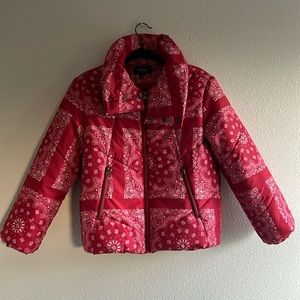 Bandanna, paisley print in red and white puffer coat size Medium